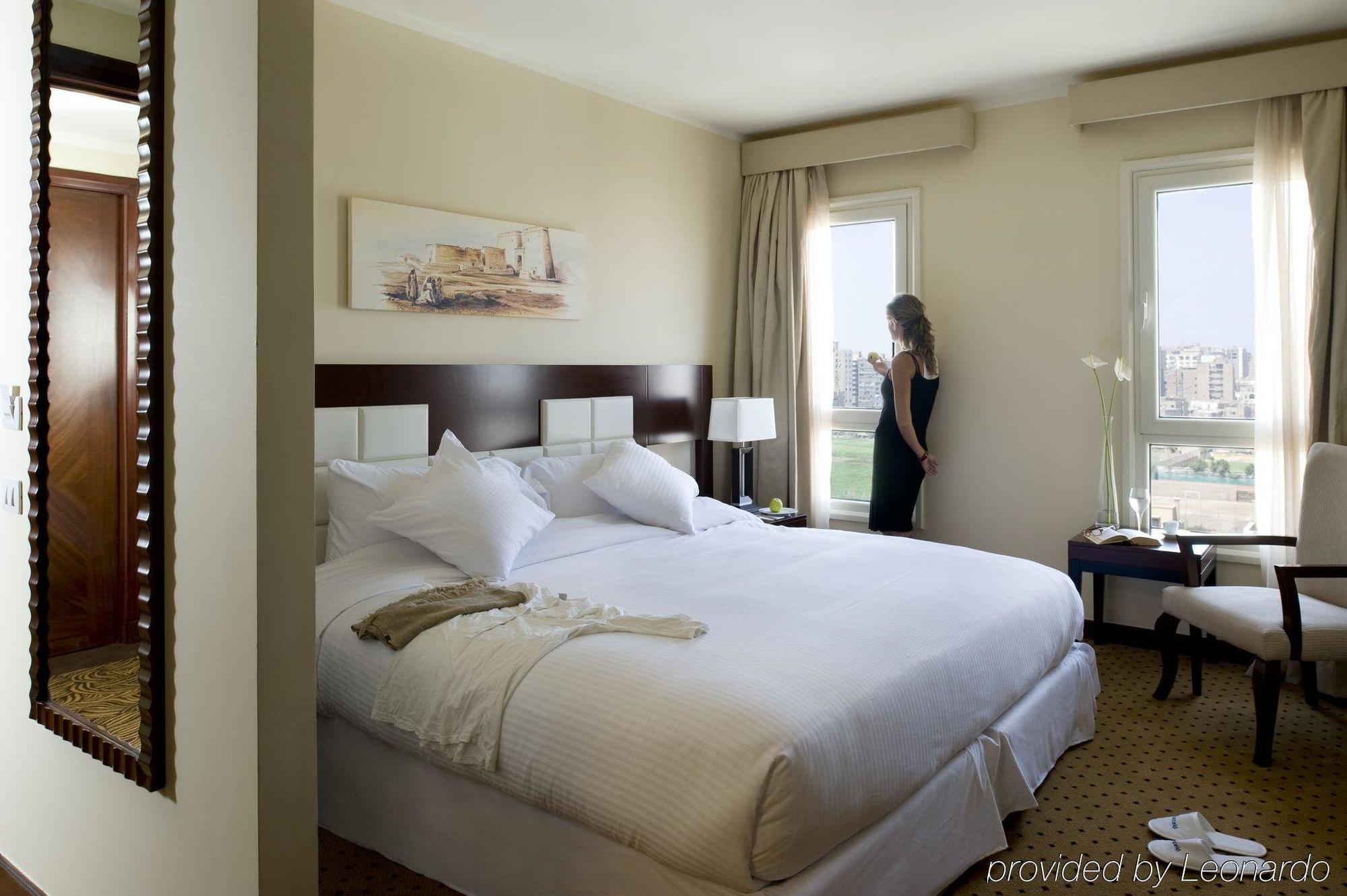 Barcelo Cairo Pyramids Hotel Giza Room photo