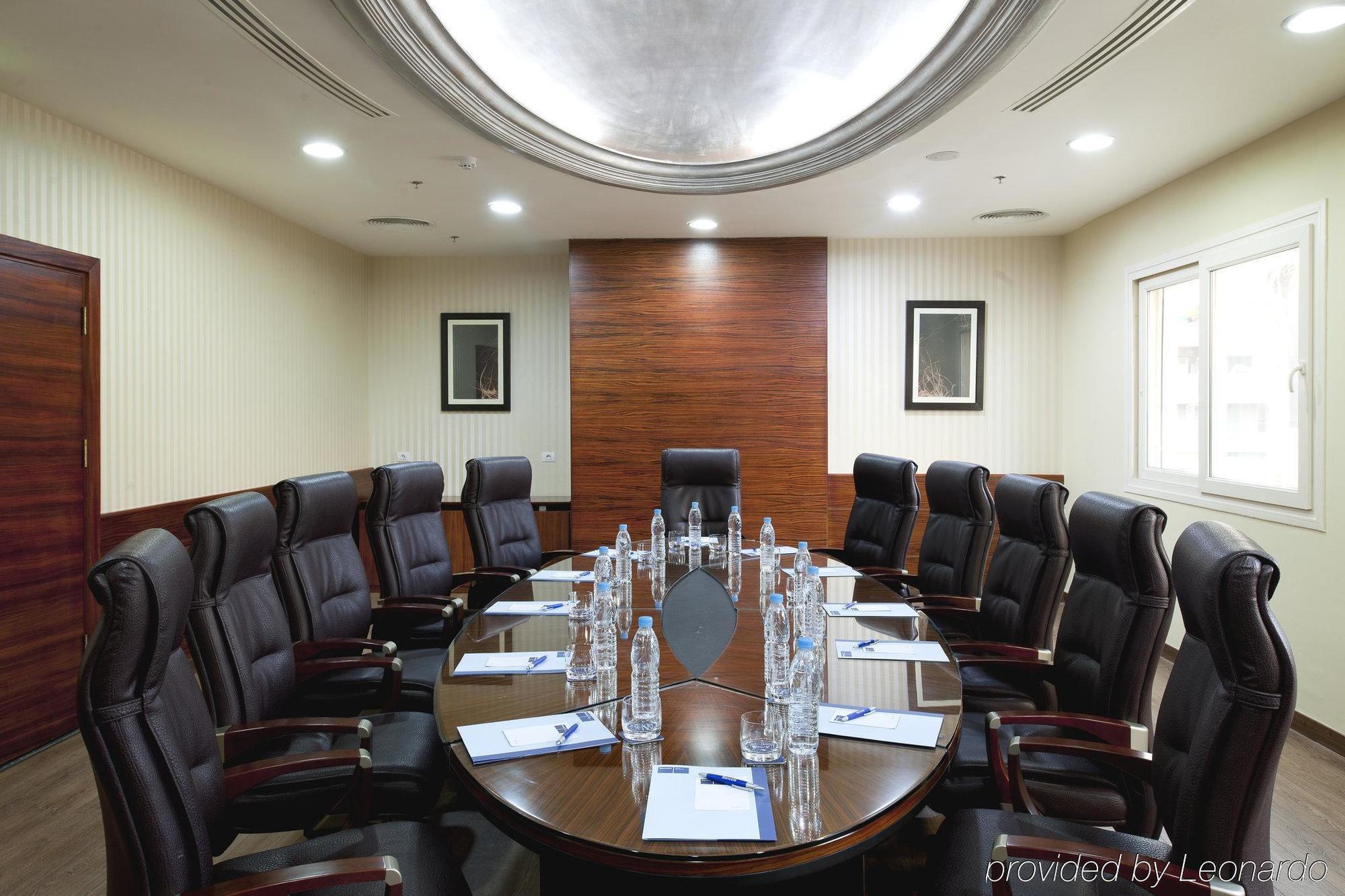 Barcelo Cairo Pyramids Hotel Giza Business photo