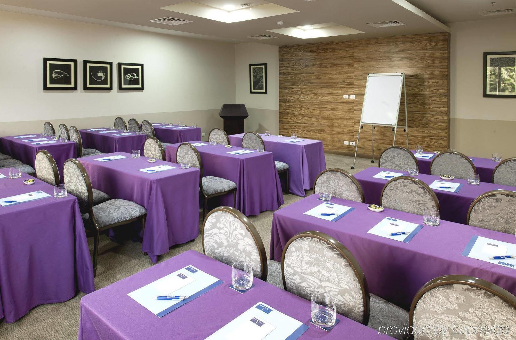 Barcelo Cairo Pyramids Hotel Giza Business photo