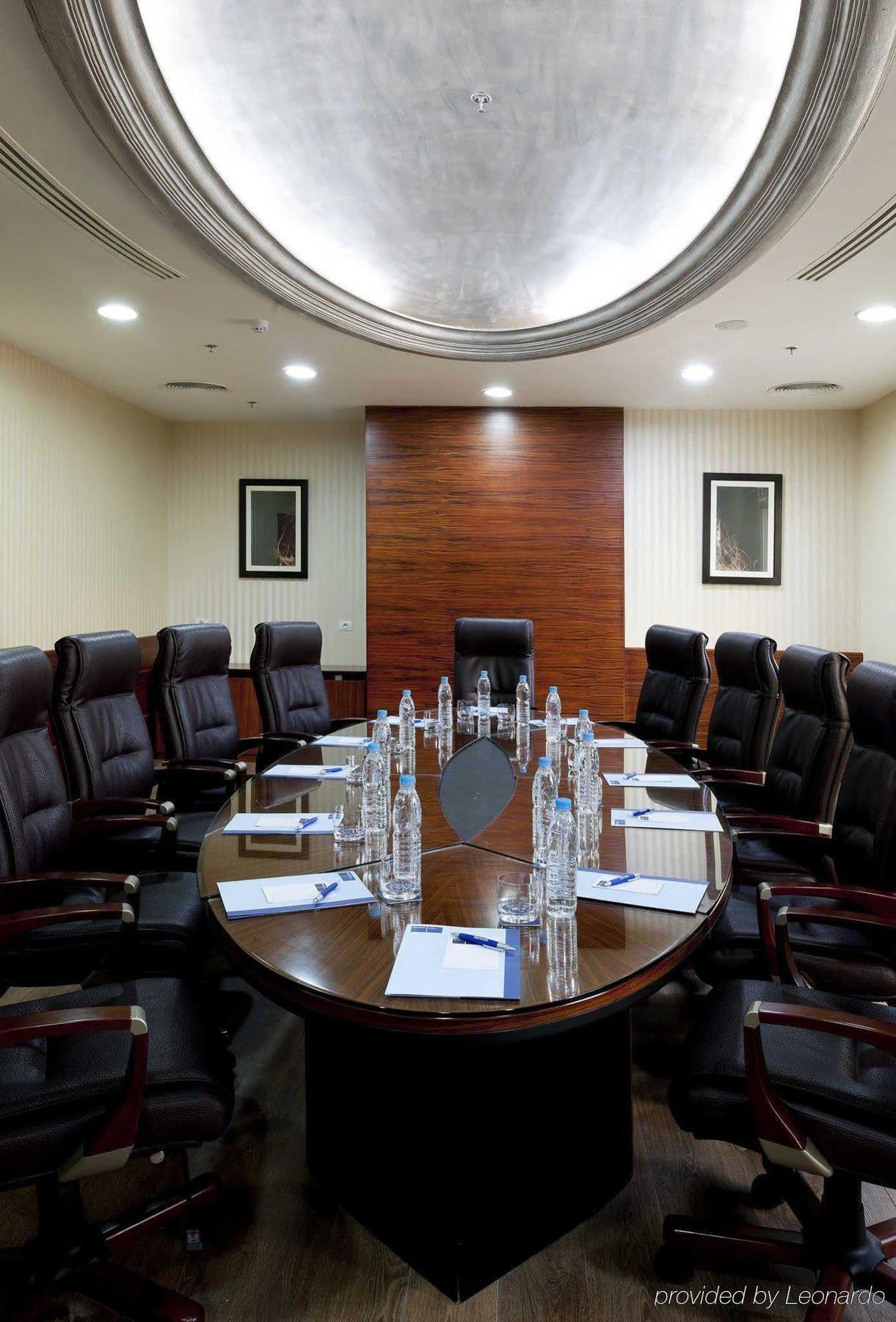 Barcelo Cairo Pyramids Hotel Giza Business photo